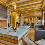 Cgh Residences And Les Chalets De Leana Hotel